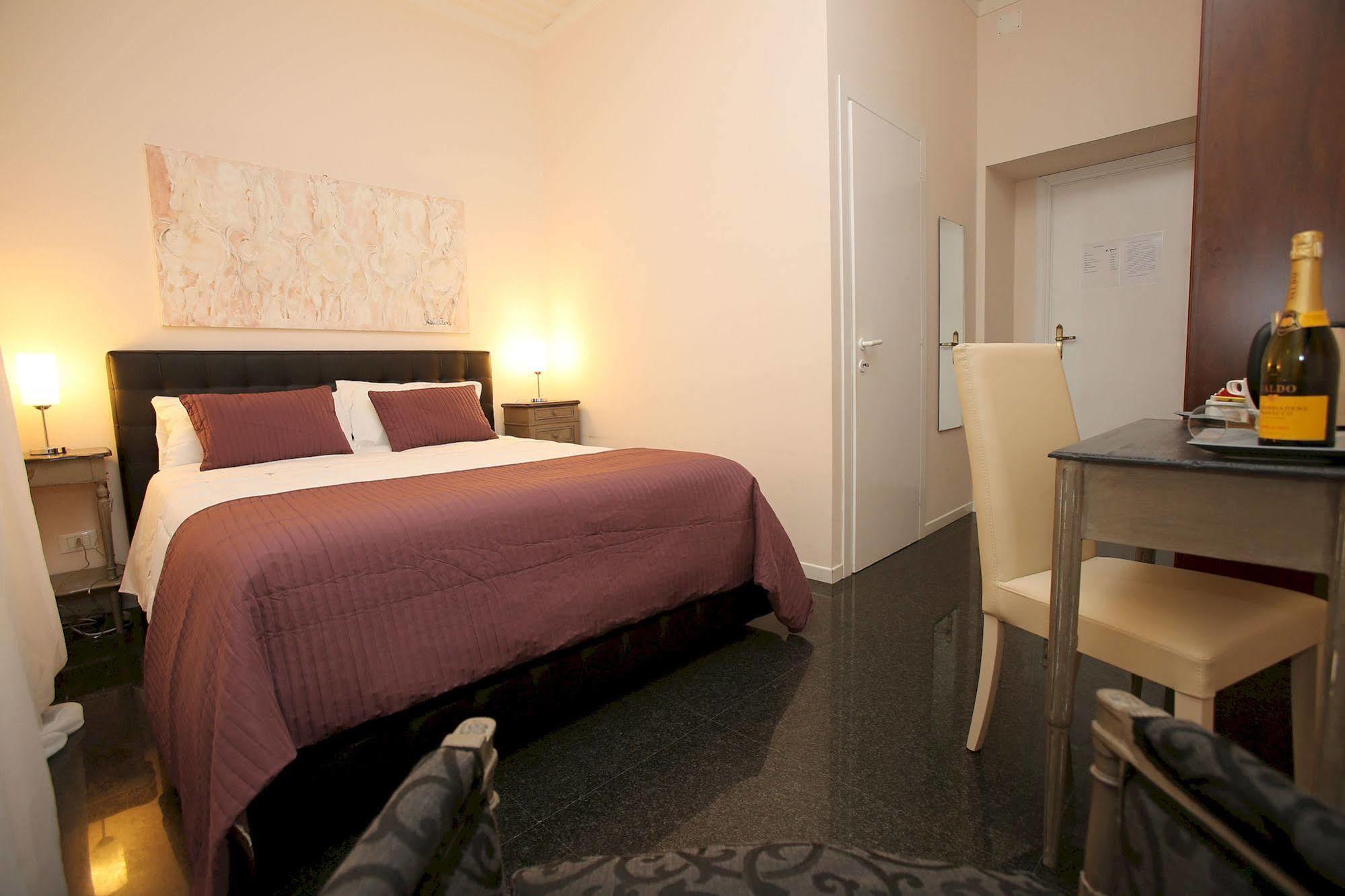 Amica Roma Guest House Buitenkant foto