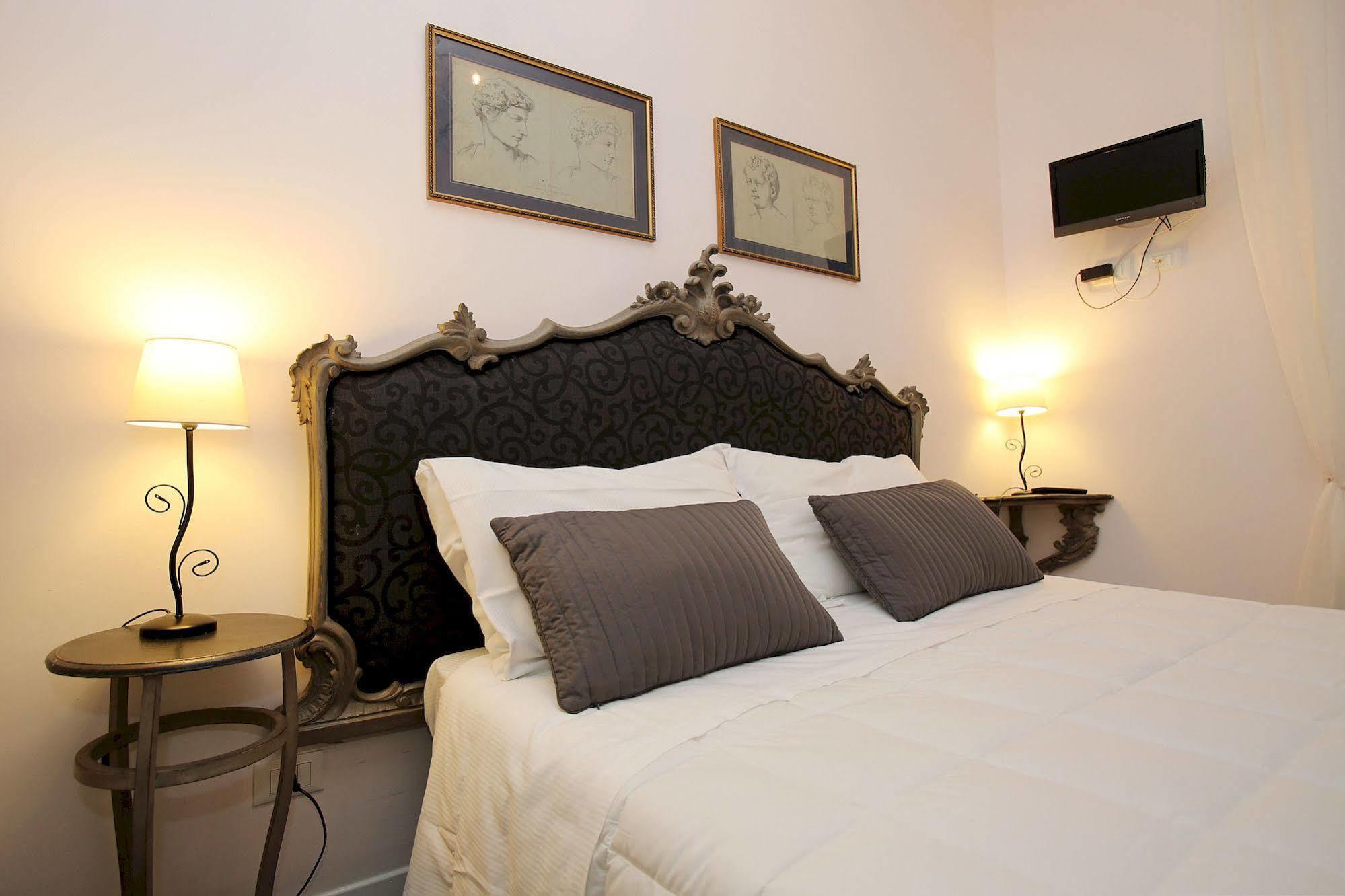 Amica Roma Guest House Buitenkant foto