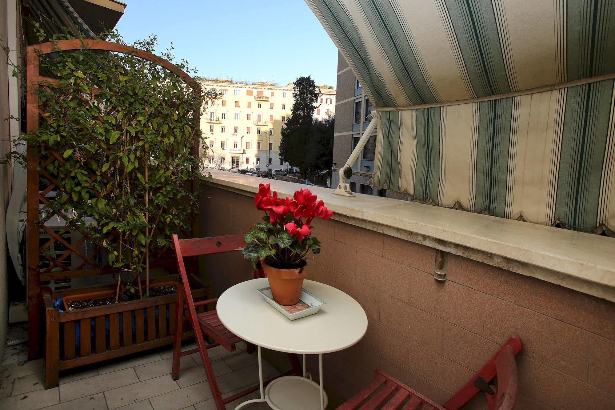 Amica Roma Guest House Buitenkant foto